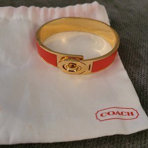 Coach Hinged Bracelet w/Turnlock Closure (Coral)